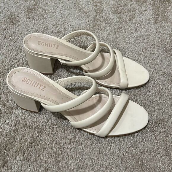 Schutz Women's 11 Block Heel Leather Strappy Slip On Sandals Ivory Cream New - Picture 2 of 9